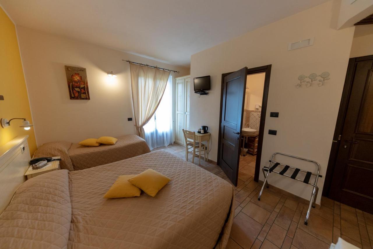 Agriturismo La Dimora Del Contadino มอนโดวี ภายนอก รูปภาพ